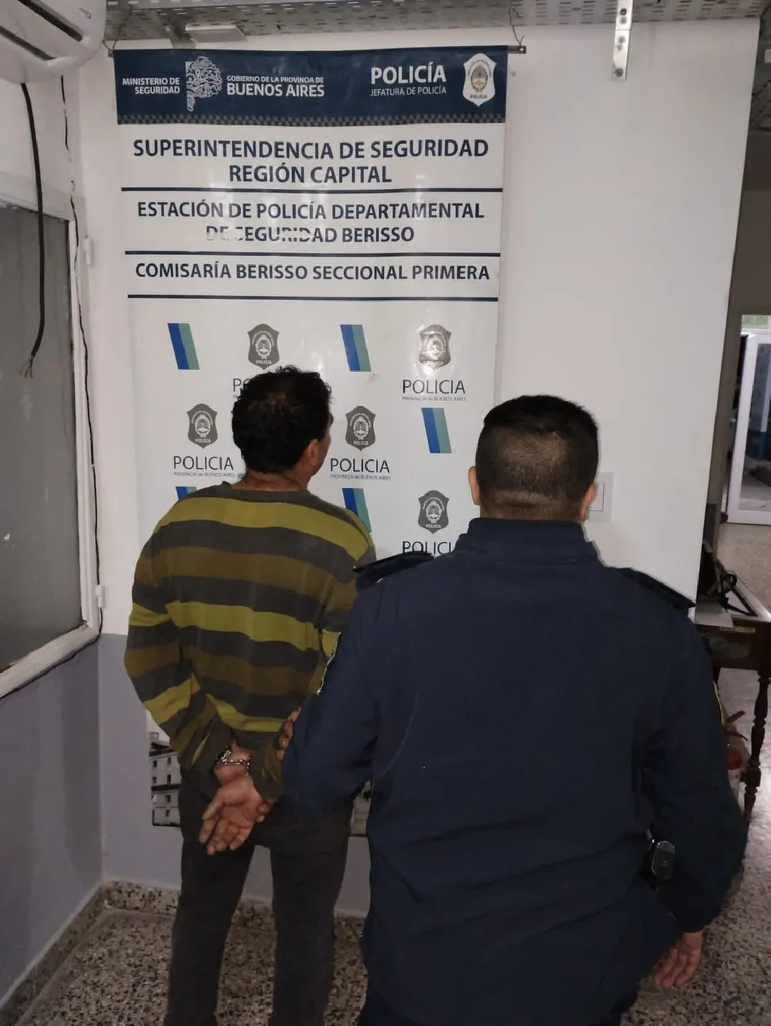 El hombre  de 53 años de nacionalidad paraguaya quedó detenido comisaría Primera de Berisso.