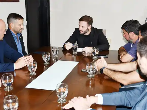 El intendente Azcué recibió al ministro de Salud de la provincia