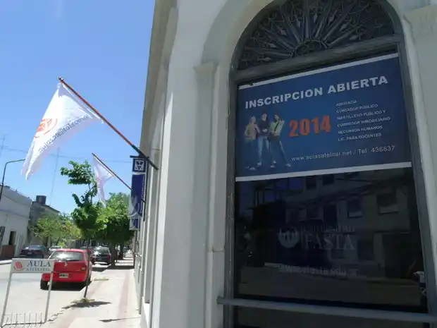 Carreras en el “Aula Satelital”