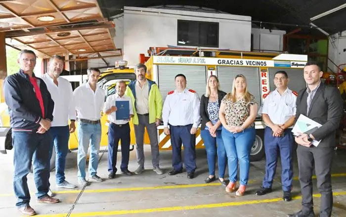Los legisladores concordienses y el Intendente mantuvieron  una jornada de trabajo con los bomberos voluntarios