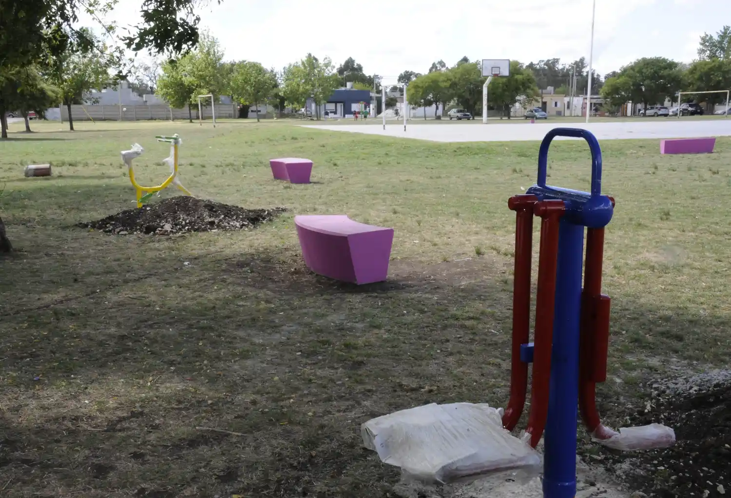 El municipio avanza con la instalación de juegos saludables en diferentes espacios público