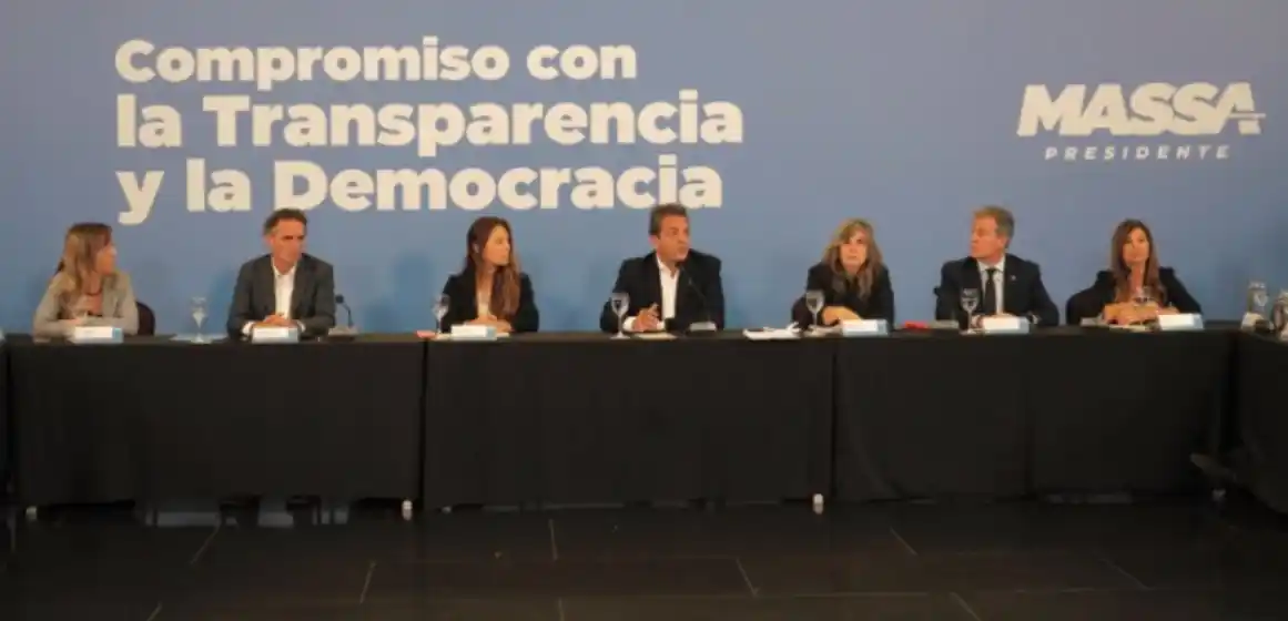 Massa aseguró que si gana la Oficina Anticorrupción la manejará la oposición