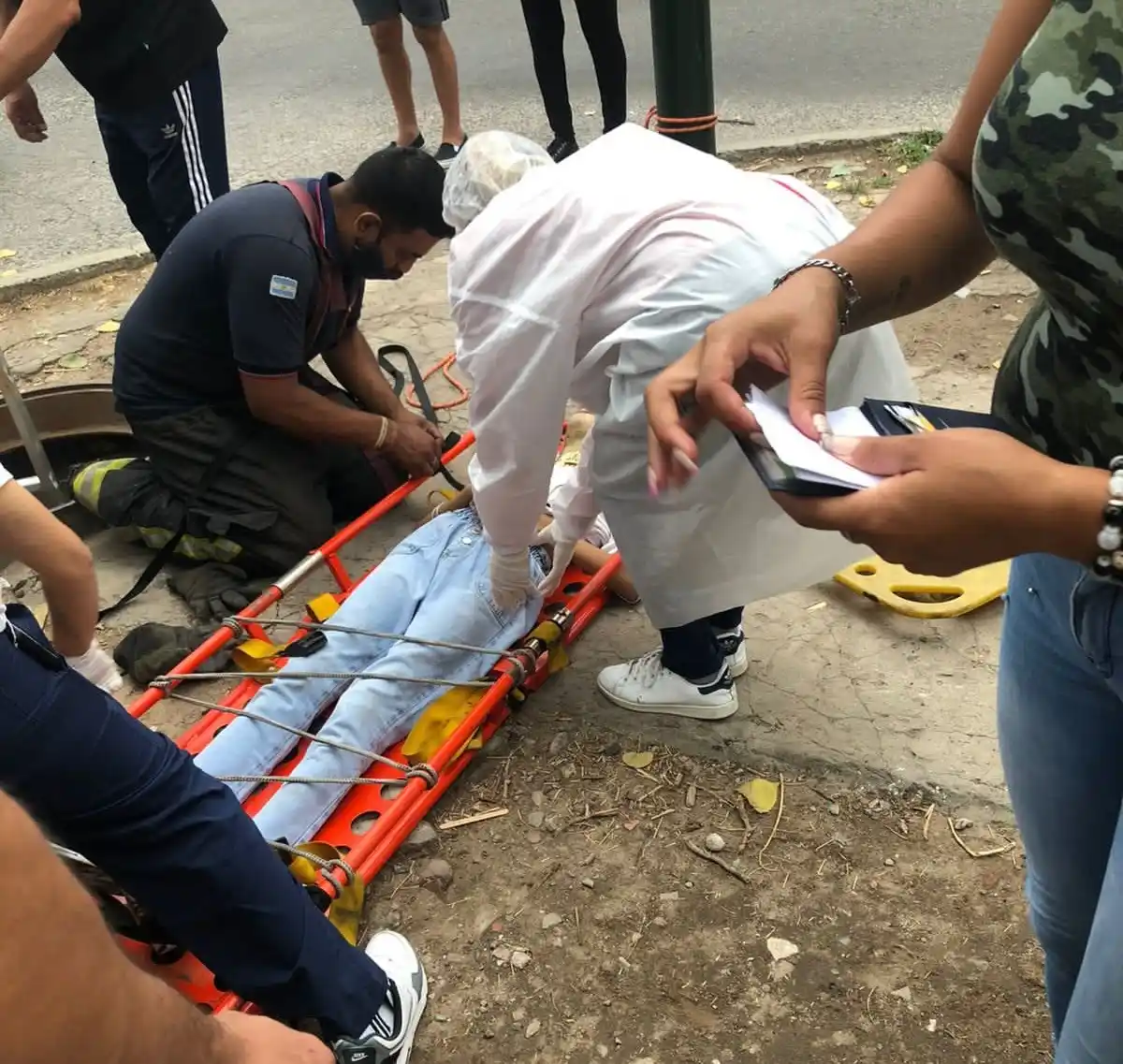 La Matanza: Su hija cayó en un pozo y busca testigos del hecho