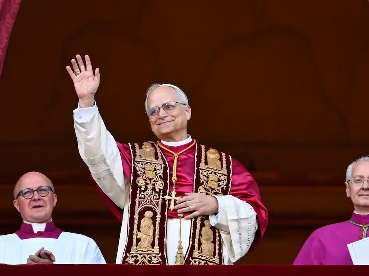 El estadounidense Robert Prevost fue elegido Papa y llevará el nombre de León XIV