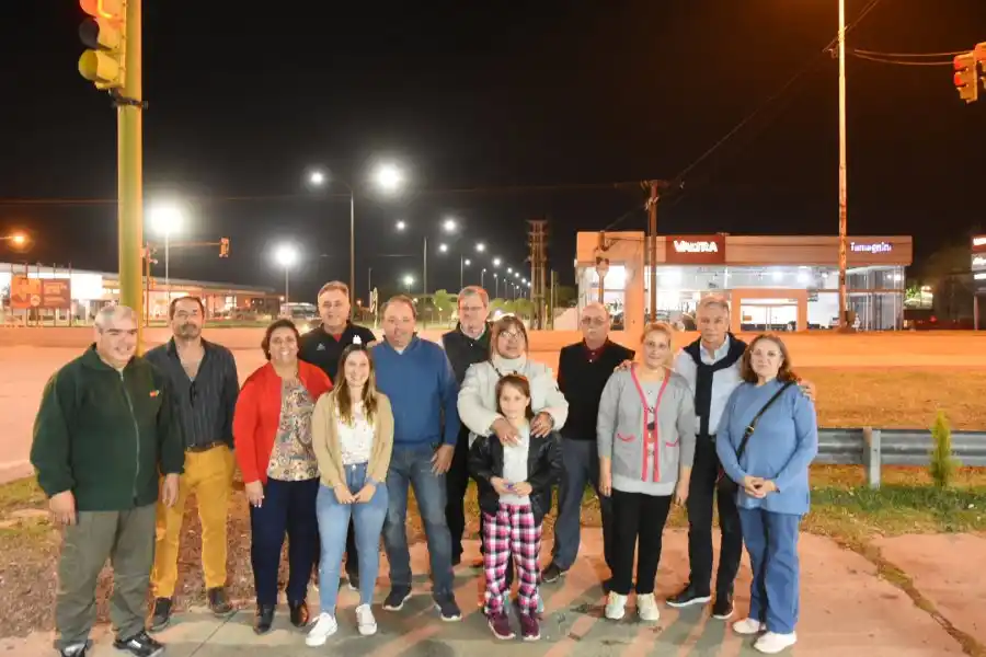 Fue habilitado el tramo de Ernesto Salva, comprendido entre Iturraspe y bulevar Lehmann. Se trata de 60 luces Led que reemplazaron a las anteriores, aportando mayor iluminación, menor consumo y contribuyendo al cuidado del ambiente.