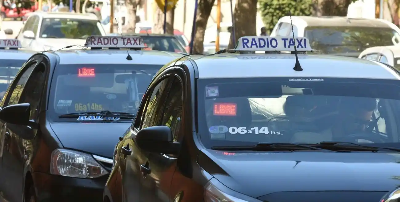 Anunciaron alivio fiscal para taxis y remises
