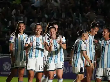 Argentina arrasó a Bolivia y se afirma en la Liga de las Naciones rumbo al Mundial 2027