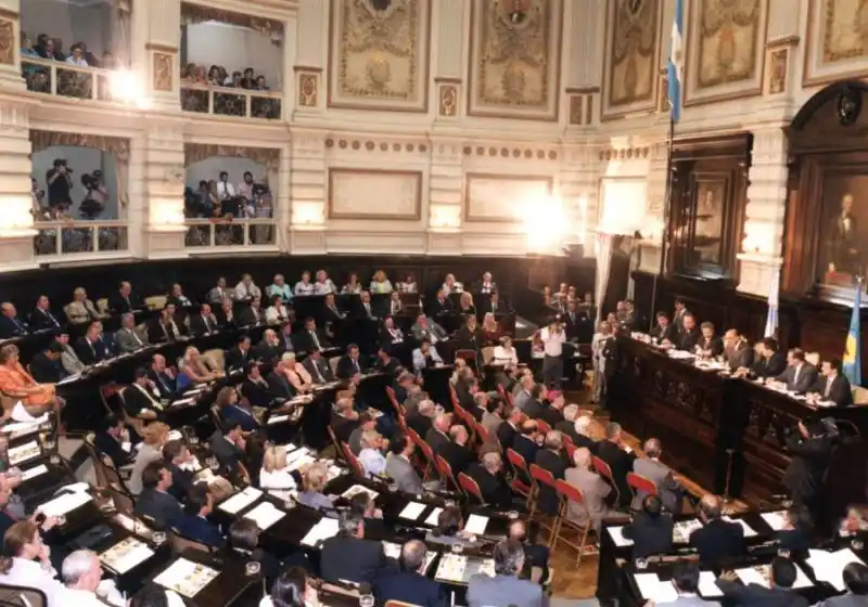 Presentan proyecto para que alumnos estudien la historia de sus ciudades