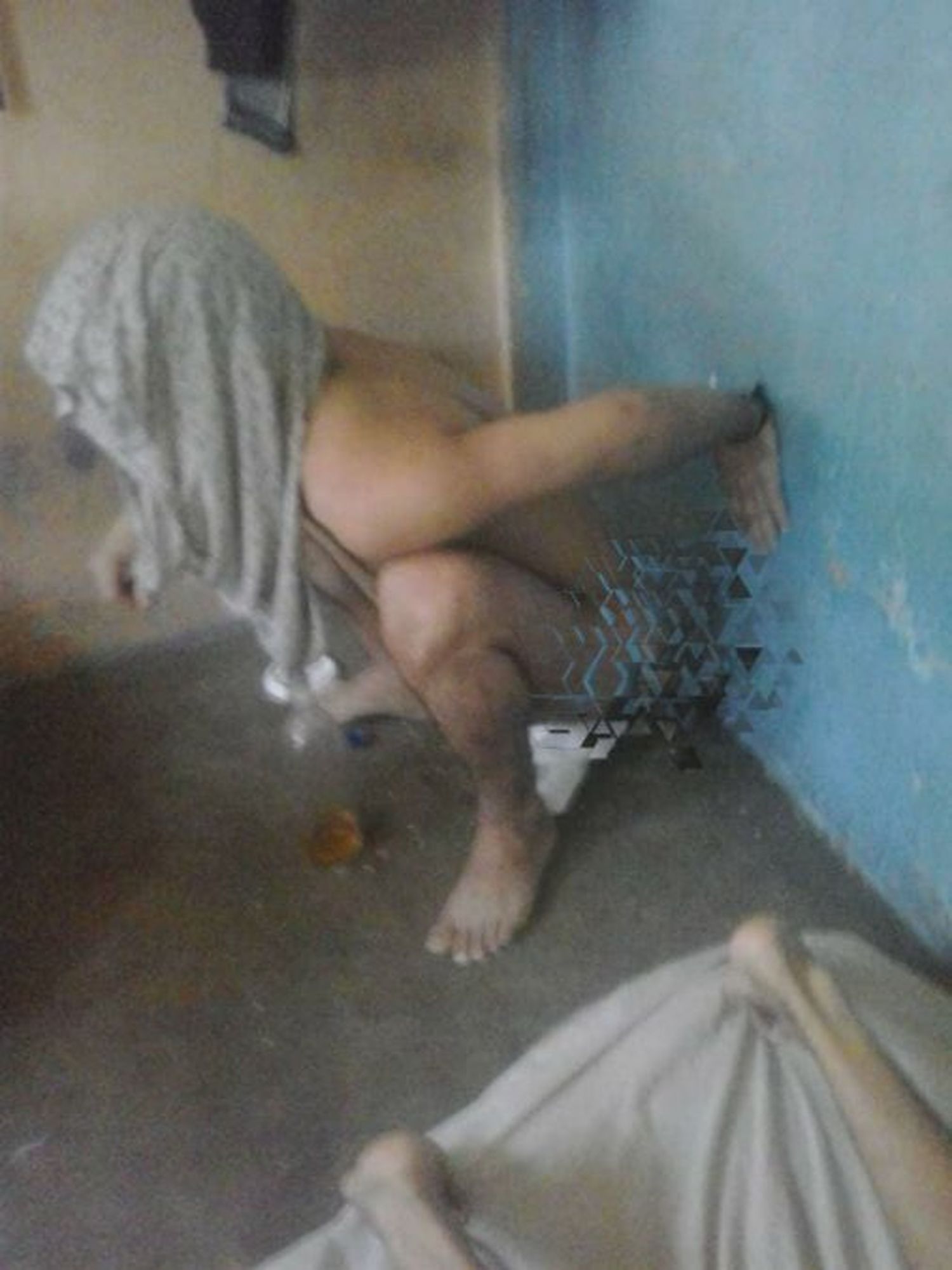 ¡INFRAHUMANO! Presos orinan y defecan en bolsas y botellas