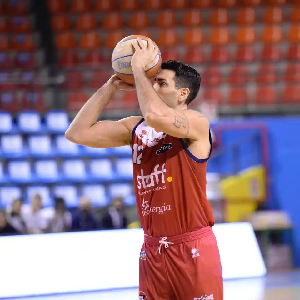 Mantova Stings se impuso con presencia de Ghersetti