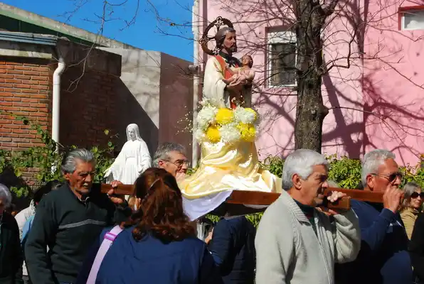 Los fieles celebraron el día de San Cayetano pidiendo pan y trabajo