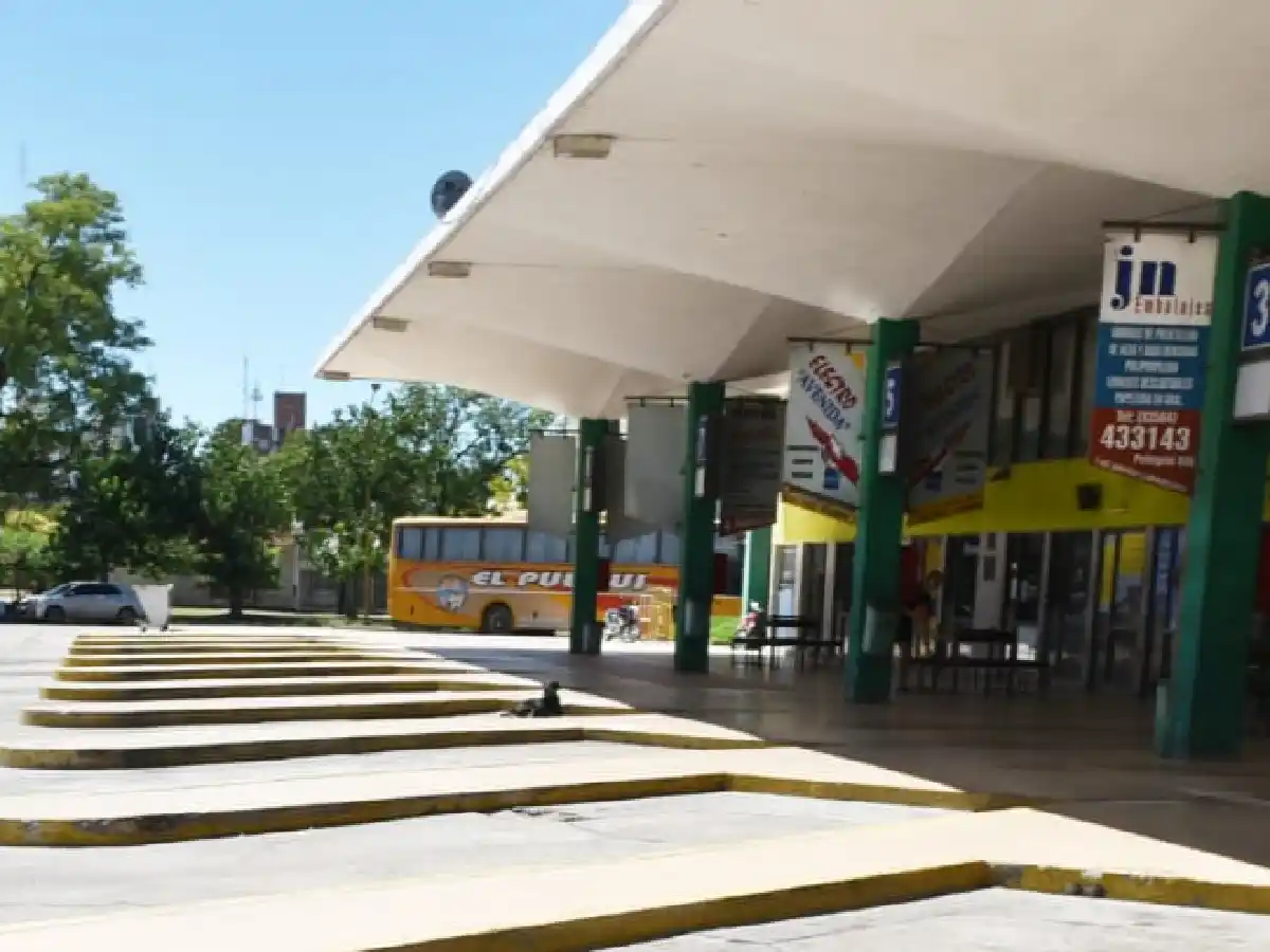 La provincia amenazó con quitar la concesión a empresas en paro