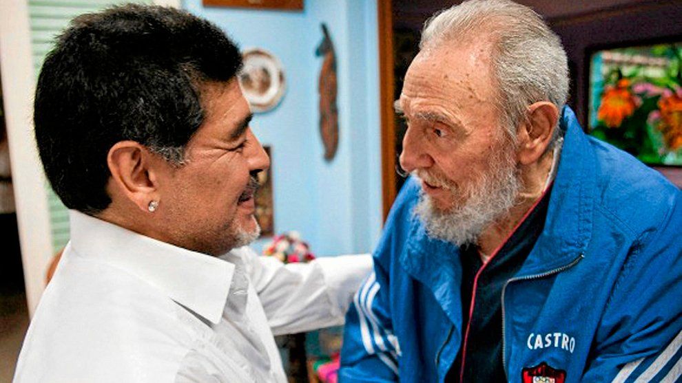 La muerte de Maradona: Se fue el mismo día que Fidel Castro, su "segundo padre"