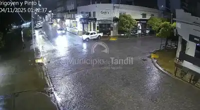 El momento fue capturado por las cámaras del Centro de Monitoreo.