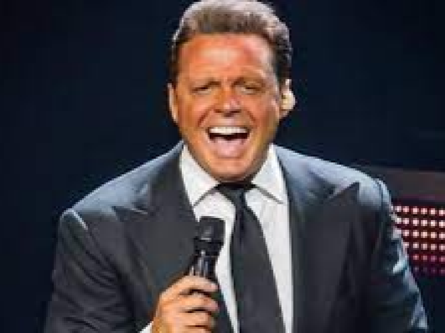 Furor y récord de Luis Miguel en Argentina: vendió más de 100 mil entradas en menos de un día