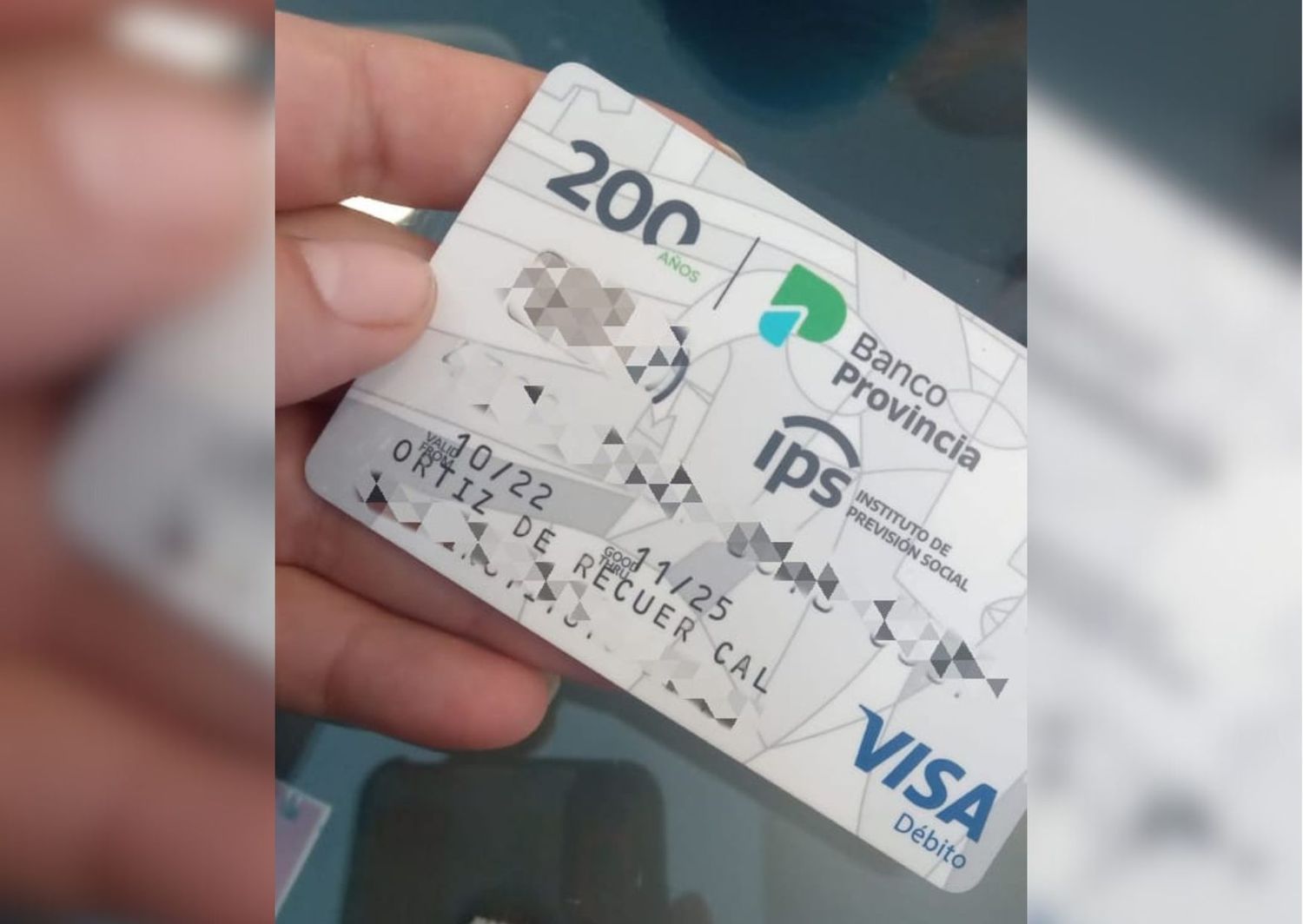 Encontraron tarjeta de débito