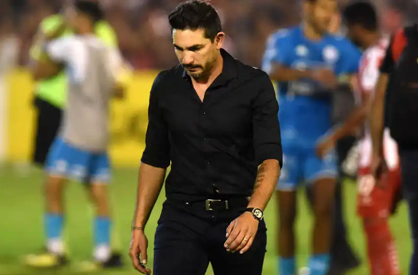 Gastón Coyette, un despedido más en la Superliga