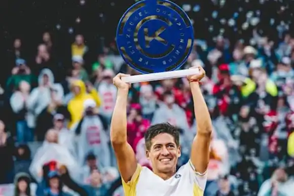 Báez gritó campeón en Austria