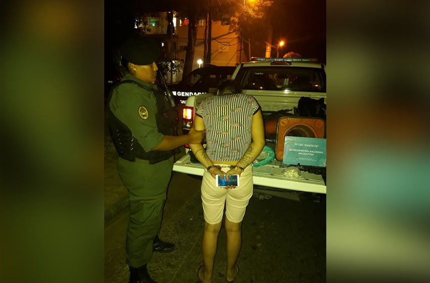 Con una ametralladora y droga, cayó la hija de un viejo narco