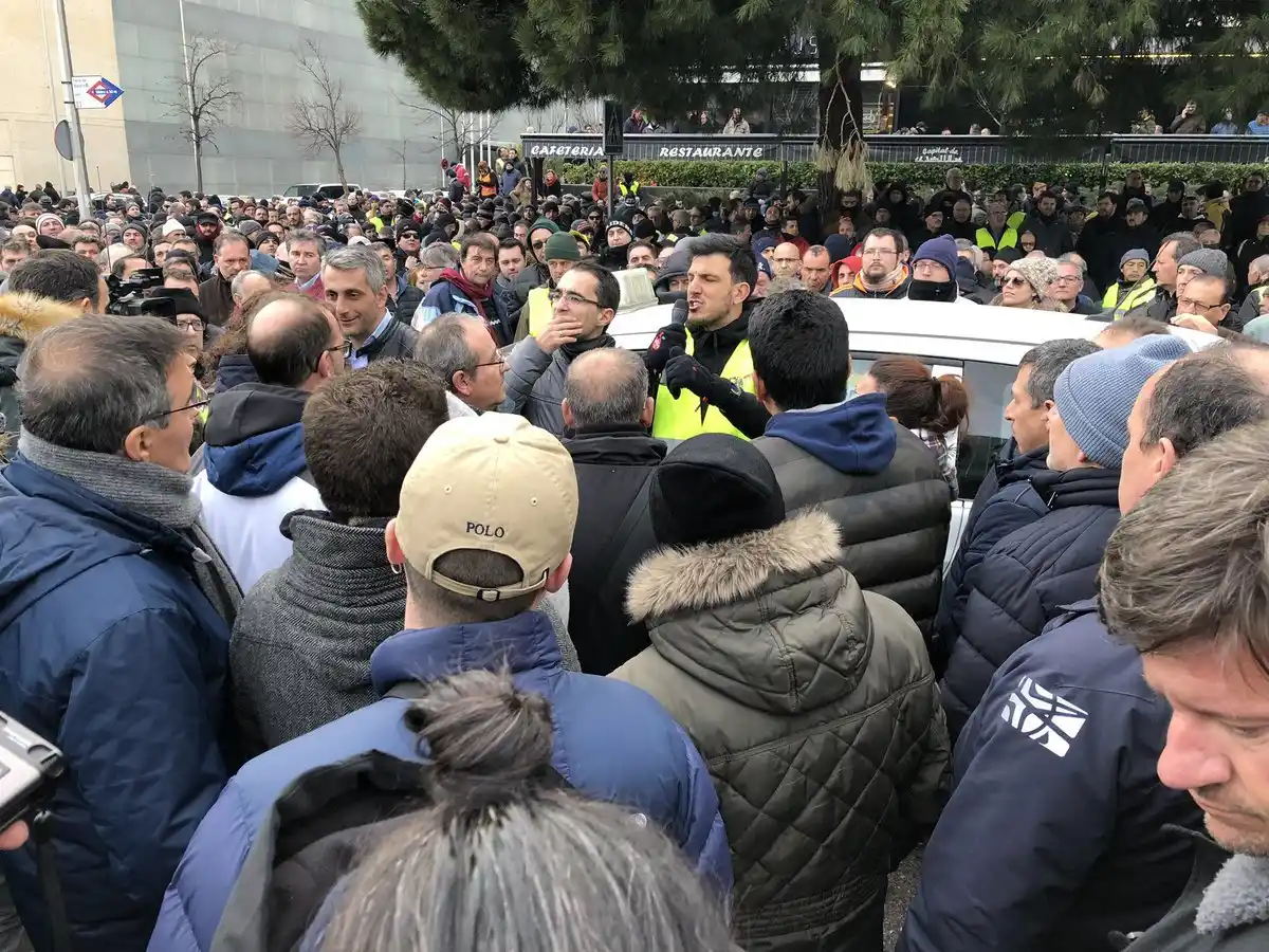 Huelga indefinida de taxis en Madrid