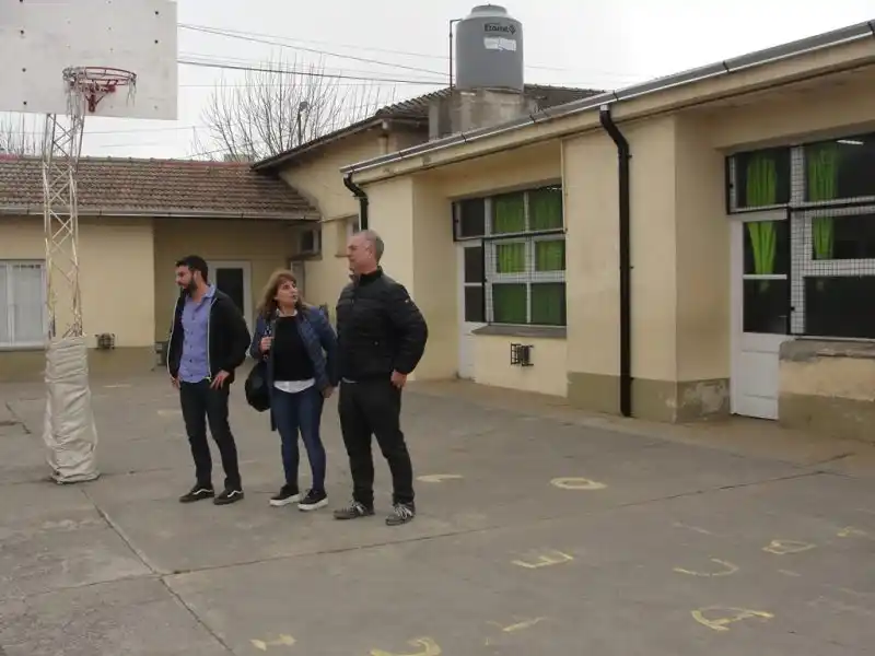 Avanzan trabajos en la Escuela Nº 3