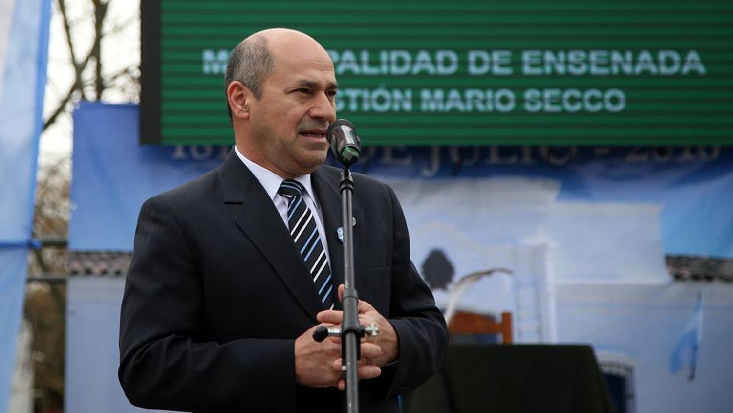Secco: "Massa es un forro alcahuete de derecha"