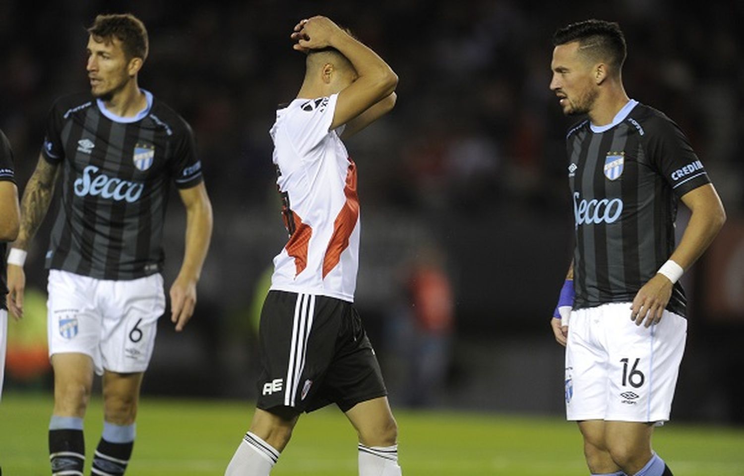 River estuvo a un gol de la hazaña pero pasó Atlético Tucumán