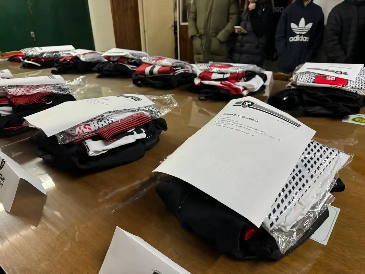 Presentación de camisetas seleccionado Liga Infantil - 1