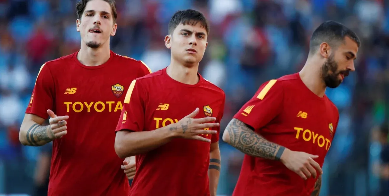 Paulo Dybala sintió una molestia muscular en la entrada en calor y no jugó para la Roma