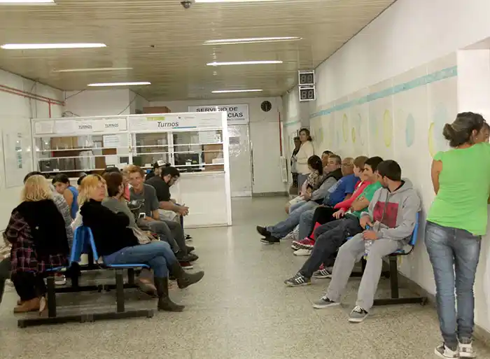 Profesionales, del paro al quite de colaboración