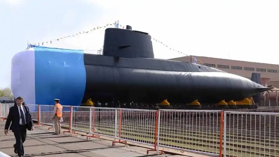 Búsqueda de un submarino argentino con 44 personas a bordo
