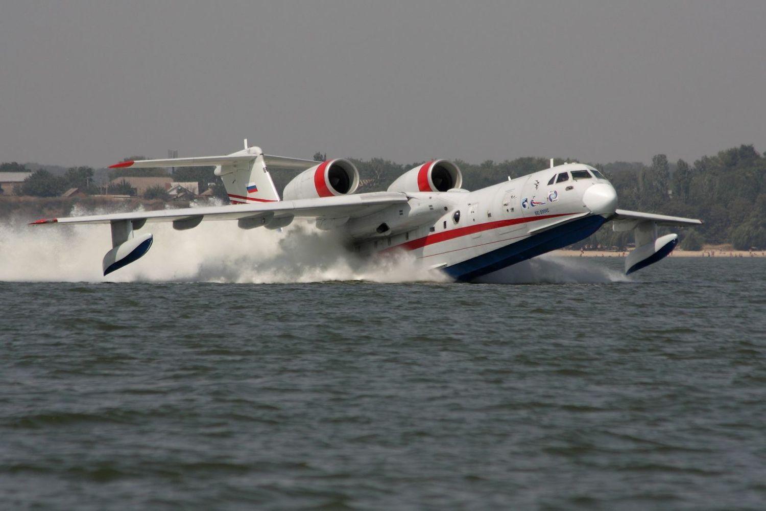 Be-200: un nuevo corazón ruso para el guardián del agua y el fuego