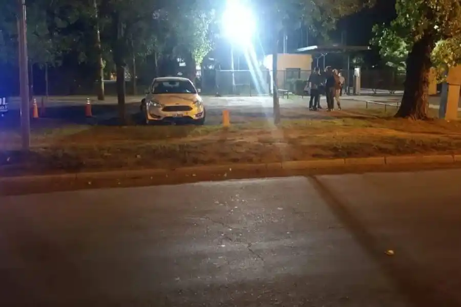 Rosario: atacaron a tiros un canal de TV y el frente de una cárcel