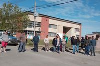 Un acto de violencia y acusaciones cruzadas en la Escuela Primaria 14 del Barrio Arco Iris