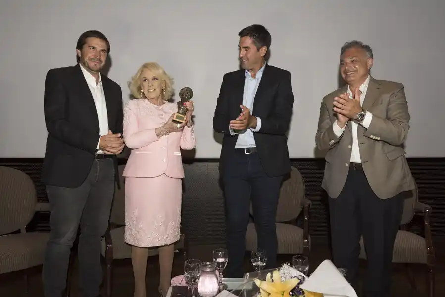 Mirtha Legrand fue premiada por la Cámara de Diputados bonaerense