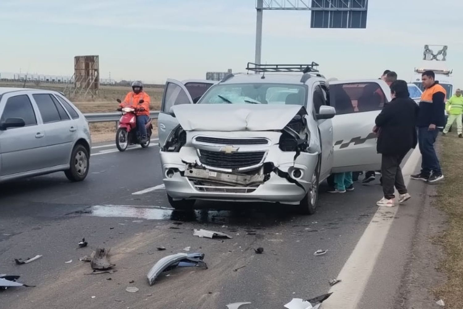 Impactante choque en la autopista Rosario-Córdoba: hay dos heridos