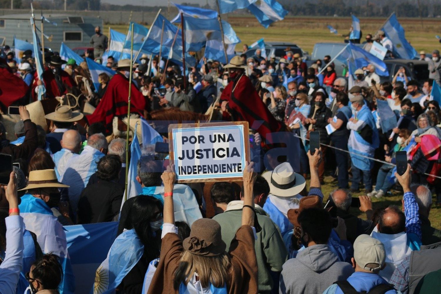 La Mesa de Enlace le pidió al Presidente que "atienda el reclamo de los productores"