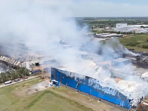 Tras el fuego en Ezeiza, las aseguradoras inspeccionan las empresas afectadas