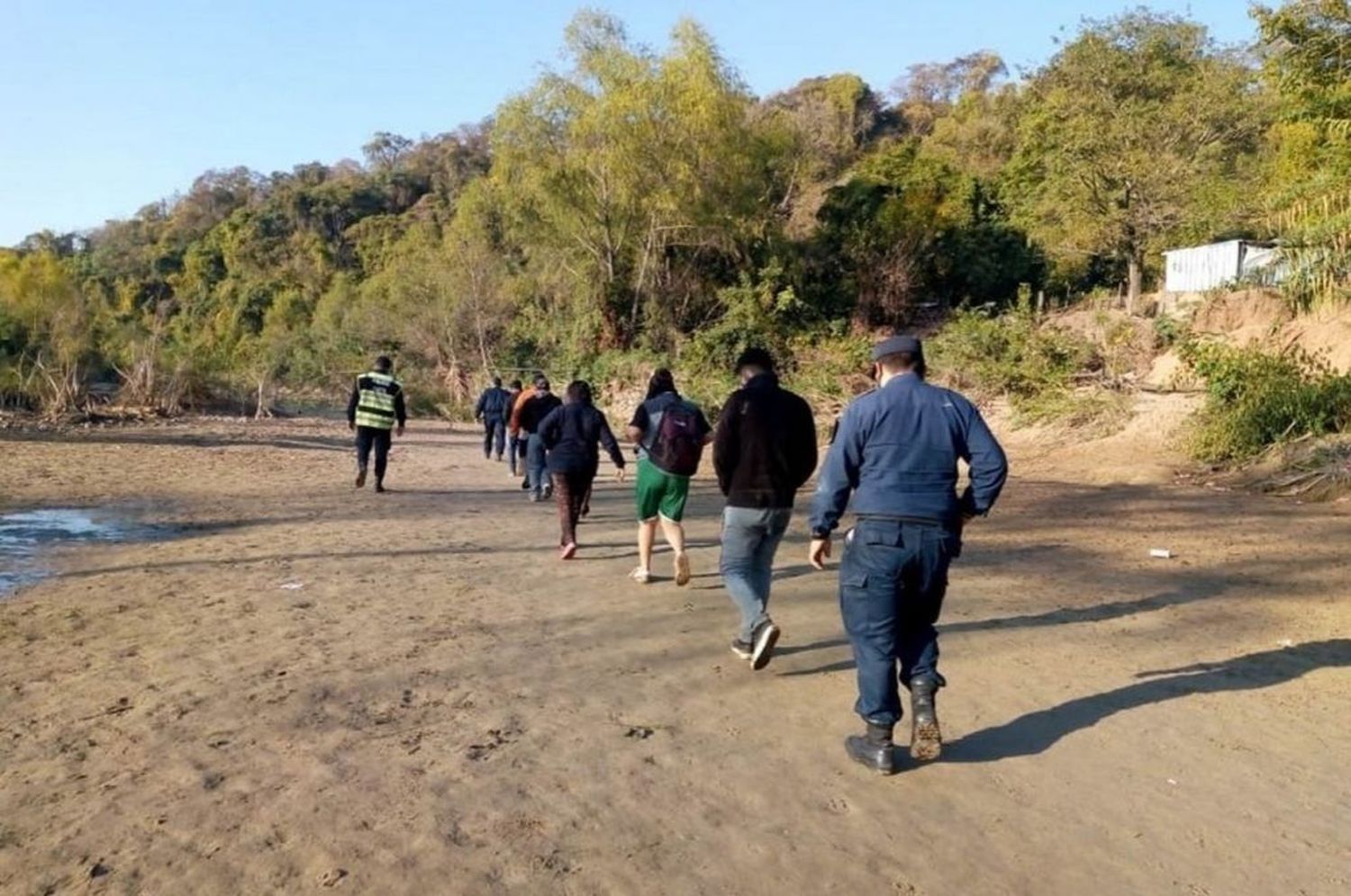 Deportan a 20 extranjeros que ingresaron ilegalmente a Salta