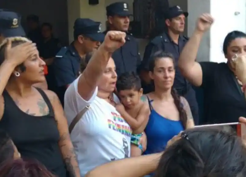 Merlo: Liberaron a Karina Abregú, detenida por protestar frente a la municipalidad