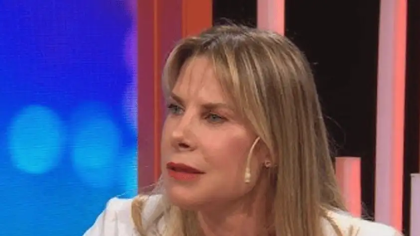 "Solo en Argentina. Un procesado por abuso sexual es candidato y la gente lo tiene como ídolo", señaló sobre el intendente de La Matanza, Fernando Espinoza.