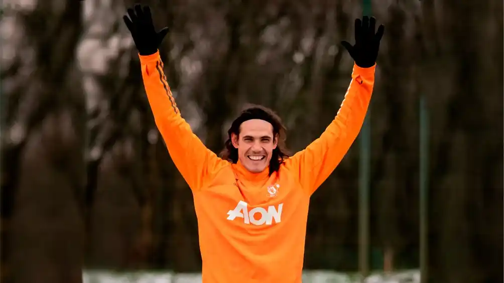 Futbolistas uruguayos defienden a Cavani