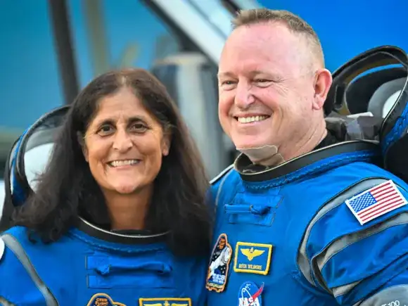 Suni Williams y Butch Wilmore son los dos astronautas que están en la Estación Espacial Internacional hace 9 meses.