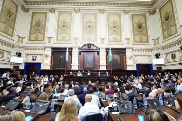 Apertura de sesiones bonaerense 2025: Así fueron las réplicas de los legisladores de la oposición