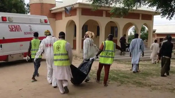 Nigeria: un adolescente se hizo estallar en una mezquita