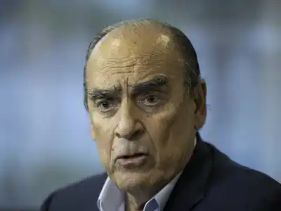 "A sido un honor ser parte de un proyecto transformador que tiene por objeto encaminar a nuestro país en una senda de libertad y progreso", afirmó funcionario saliente.