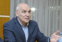 Espert llamó a no pagar tasas municipales en la Provincia