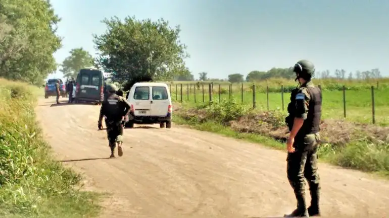 Buscan a los prófugos con helicópteros, francotiradores y un comando unificado