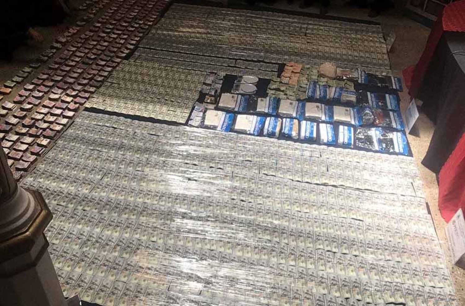 Siete detenidos, cocaína y 11 millones de pesos: desarticulan una banda narco en Rosario