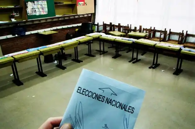 El lunes después de las elecciones hay clases en Provincia: Gremios "eximen" a docentes de participar de jornada